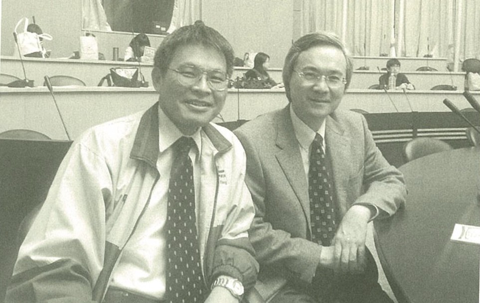 復健學科教師與朱拉隆功大學學者交流合影，展現國際合作交流成果