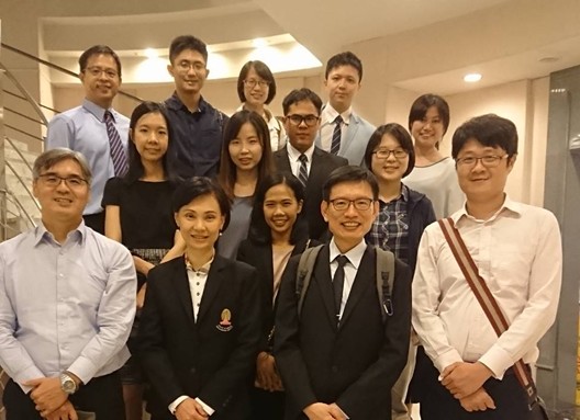 復健學科教師與朱拉隆功大學學者交流合影,展現國際合作交流成果