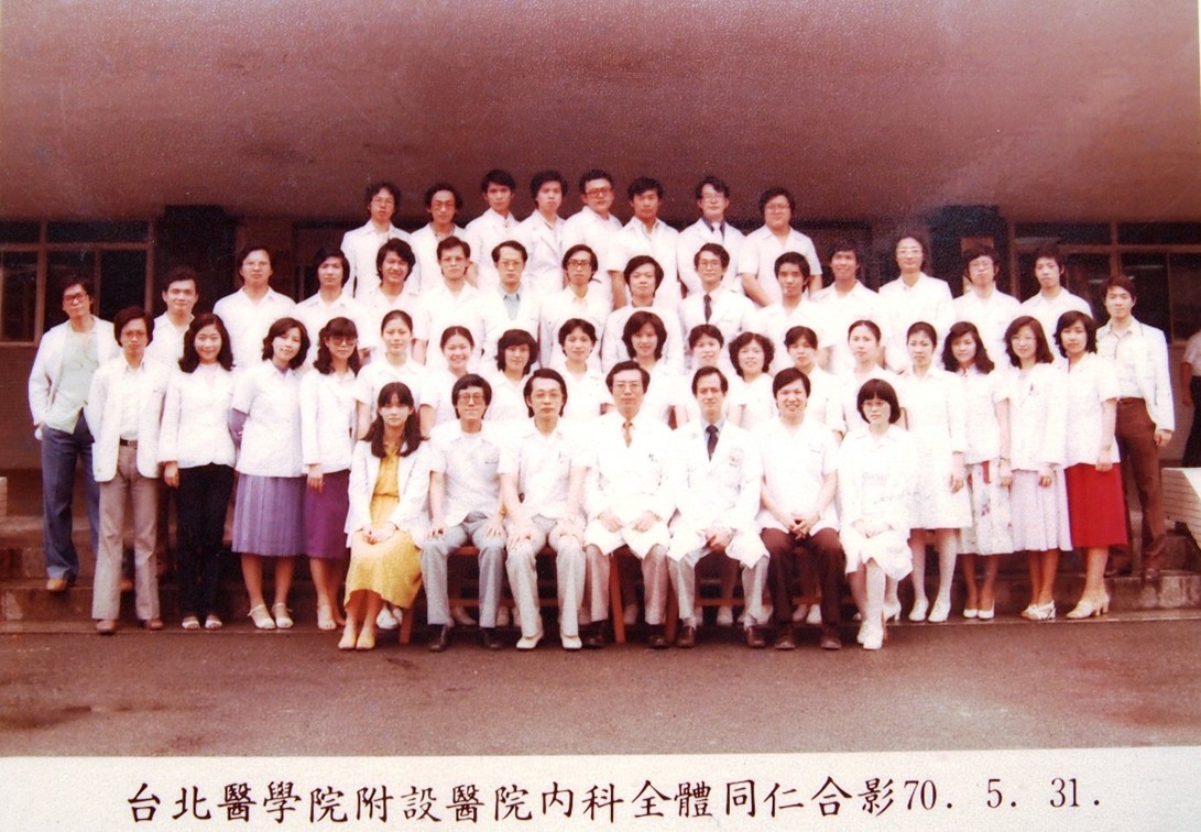 復健學科教師與朱拉隆功大學學者交流合影，展現國際合作交流成果