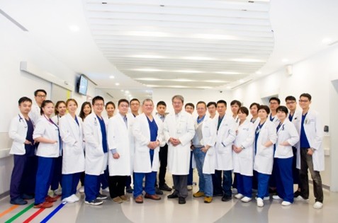 復健學科教師與朱拉隆功大學學者交流合影，展現國際合作交流成果